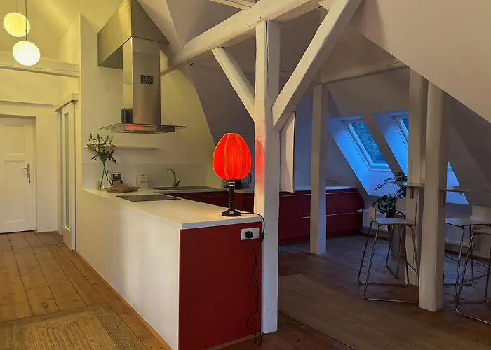 Loft 723